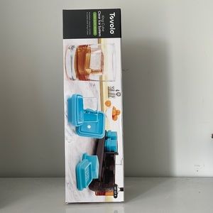 NWOT - In Box - Tovolo King Cube Clear Ice System. Four 2” King Cubes